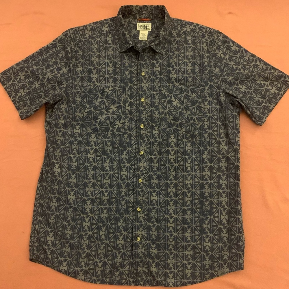 LL BEAN SS Twin Pocketed Cotton/Poly Lt Wt Summer Shirt